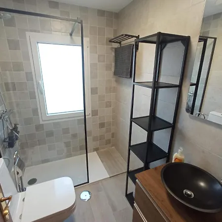 Piso Centro Parque Ferrera 公寓 阿维莱斯