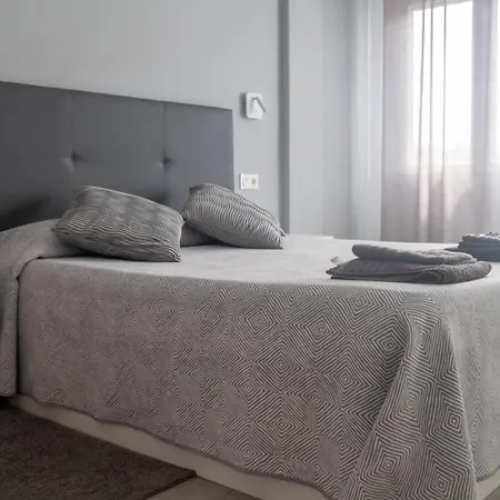 Piso Centro Parque Ferrera Apartment